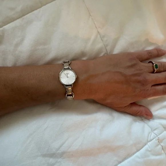 Coach Metallic Platinum Leather and SS Watch - Picture 8 of 10